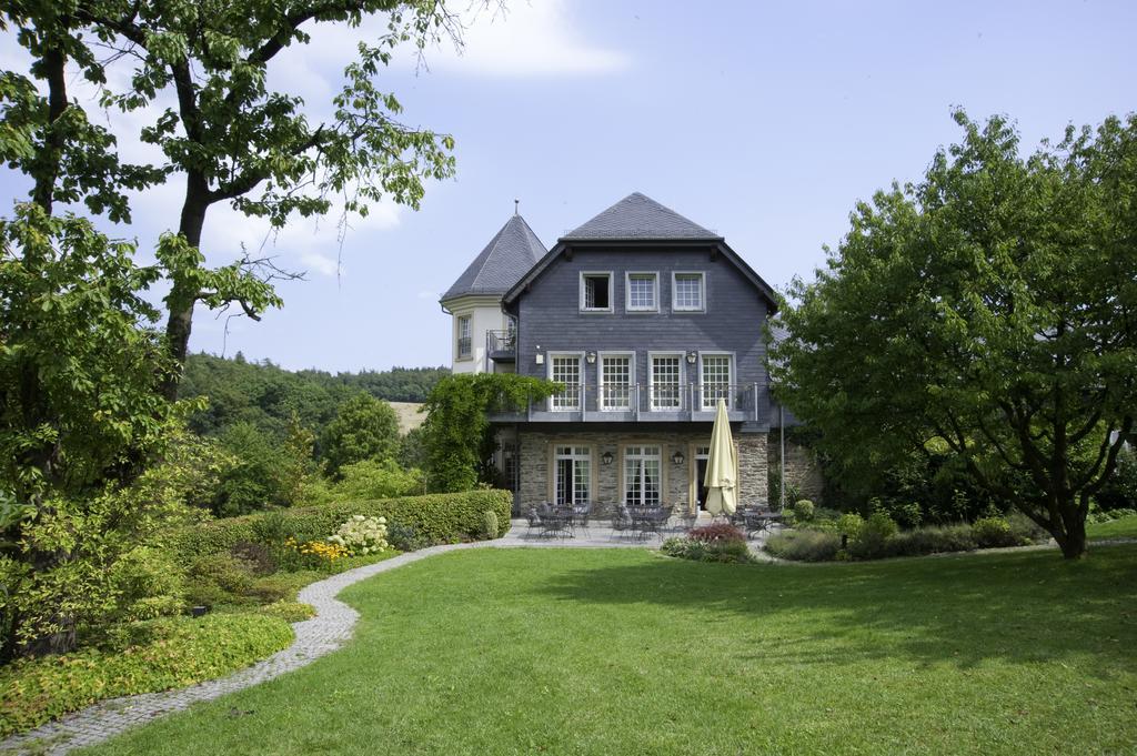 Hofgut Georgenthal Hotell Hohenstein Exteriör bild