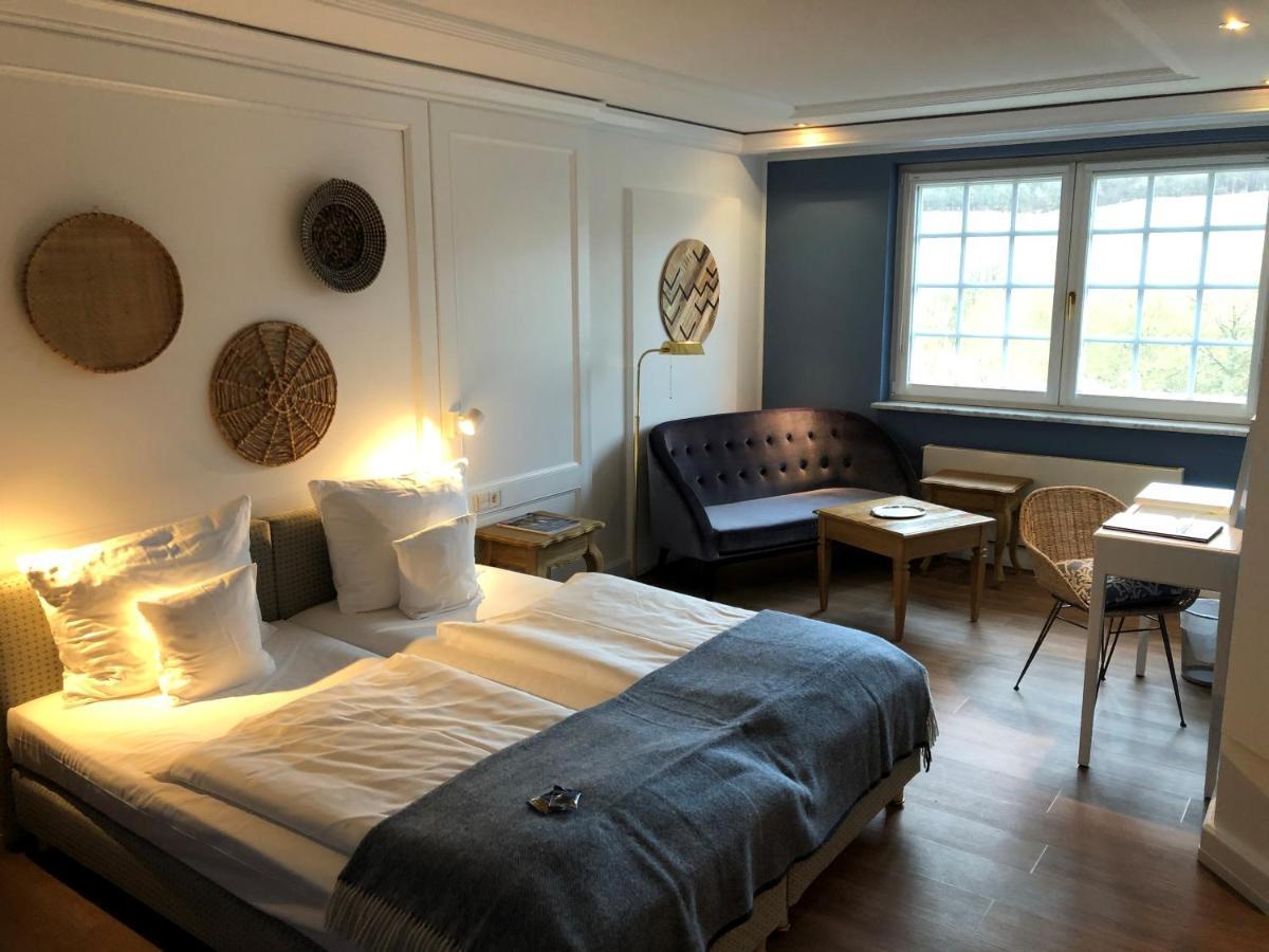 Hofgut Georgenthal Hotell Hohenstein Exteriör bild