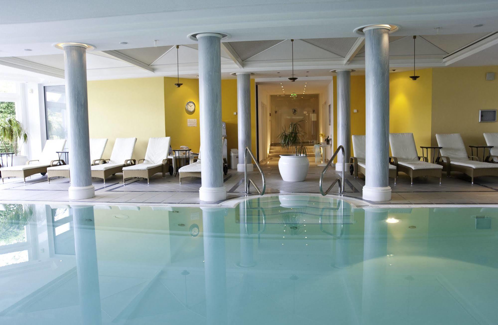 Hofgut Georgenthal Hotell Hohenstein Exteriör bild
